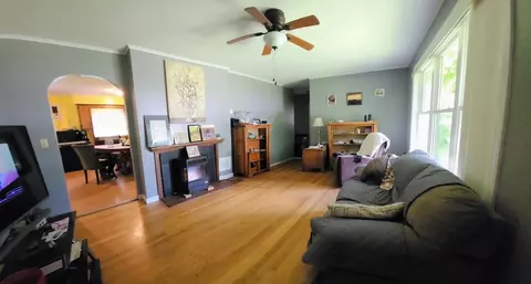 Living - 14 New York St, Millinocket, ME 04462 photo 2 of 4