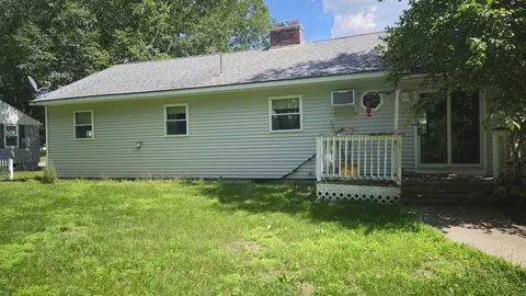 Exterior - 14 New York St, Millinocket, ME 04462 photo 3 of 9
