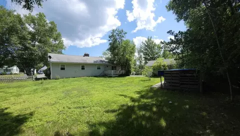 Exterior - 14 New York St, Millinocket, ME 04462 photo 2 of 9