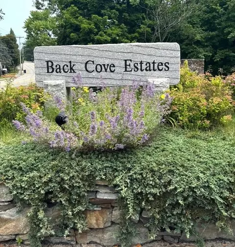 13 Back Cove Estates Rd #13, Portland, ME 04103