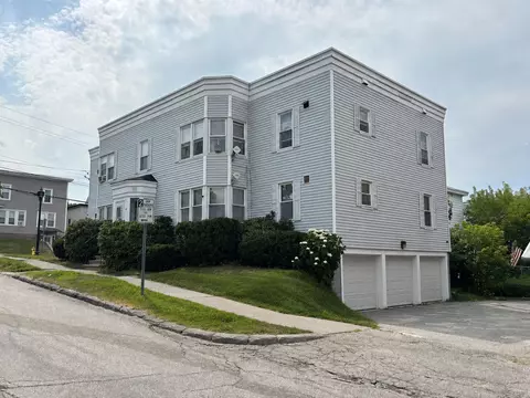 19 Cook St, Auburn, ME 04210