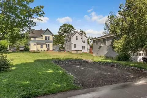 Exterior - 533 High St, Bath, ME 04530 photo 11 of 14