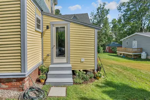 Exterior - 533 High St, Bath, ME 04530 photo 9 of 14