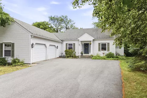 51 Old Mast Rd, Portland, ME 04102