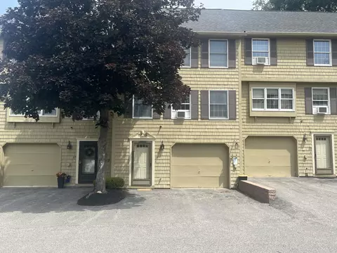 35 Royal Oaks Dr #44, Auburn, ME 04210