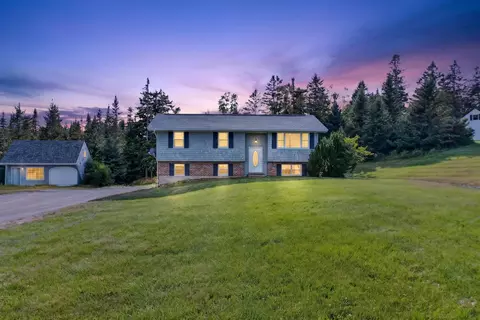 83 Kennebec Rd, Machias, ME 04654