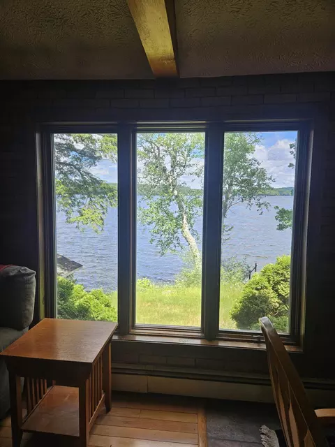 5 Hemlock Pt, West Gardiner, ME 04345