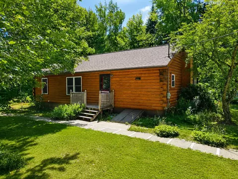 767 Forest Ave, Orono, ME 04473