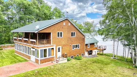 25 Pine Dr, Millinocket, ME 04462 photo 3