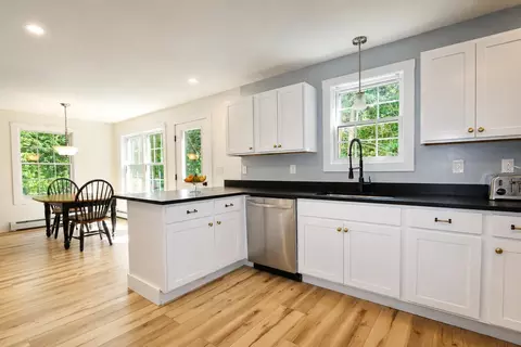 7 Hall Rd, Windham, ME 04062 photo 12