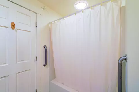 Bath - 595 Appleton Ridge Rd, Appleton, ME 04862 photo 2 of 4