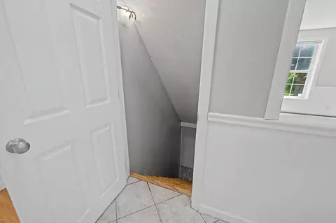 Entry Way - 9 Monroe Dr, Naples, ME 04055 photo 5 of 5