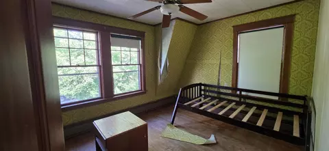 Bedroom - 172 Maine Ave, Millinocket, ME 04462 photo 6 of 7