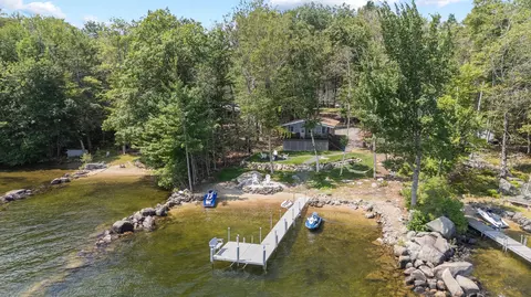 35 Leisure Ln, Frye Island, ME 04071