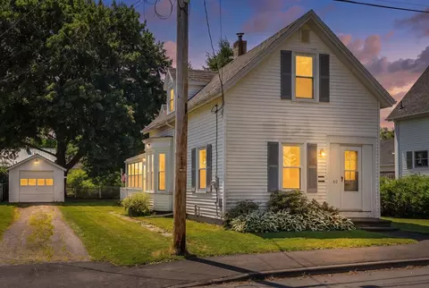 60 Willow St, Rockland, ME 04841