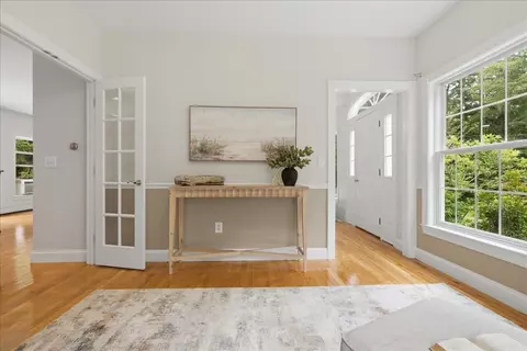 Entry Way - 14 Marshview Dr, Freeport, ME 04032 photo 1 of 5