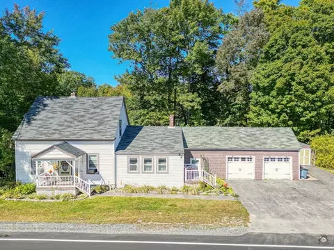 840 Oakland Rd, Belgrade, ME 04917