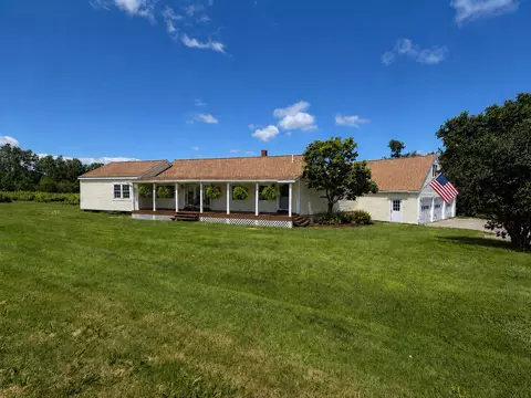 507 Bigelow Hill Rd, Skowhegan, ME 04976