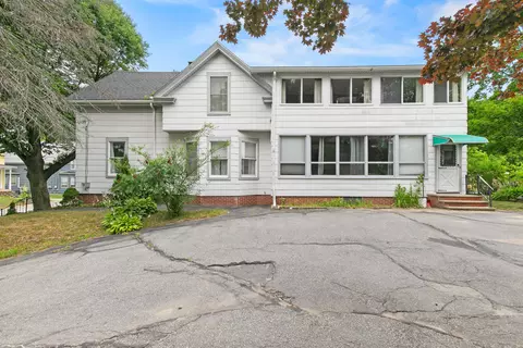 29 Orange St, Lewiston, ME 04240