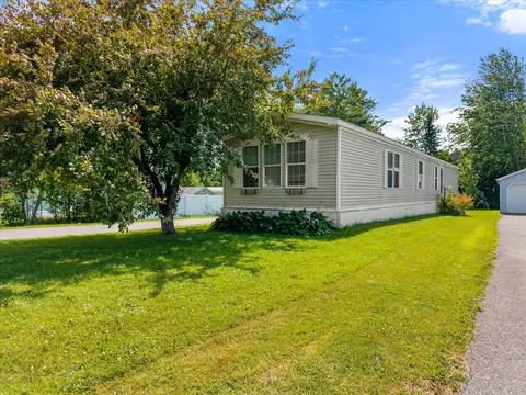 11 E St, Bangor, ME 04401 photo 2