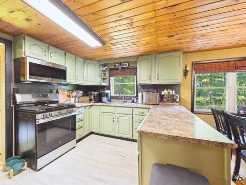 Kitchen - 38 Billington Rd, Milo, ME 04463 photo 2 of 6