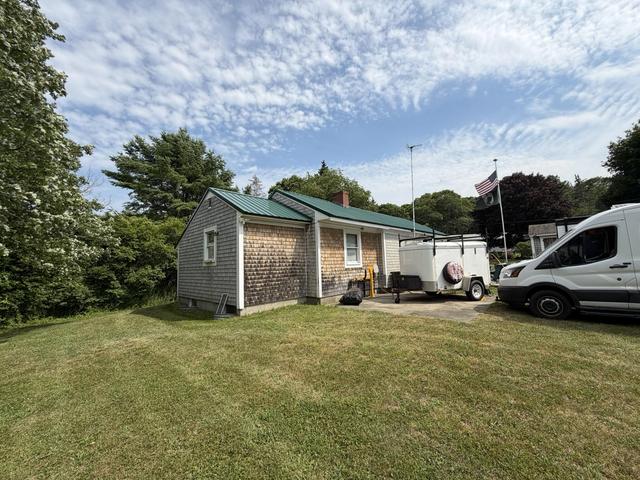 74 Snowball Hill Rd, New Harbor, ME 04554