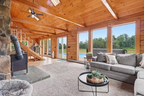 Living - 960 W River Rd, Augusta, ME 04330 photo 3 of 7