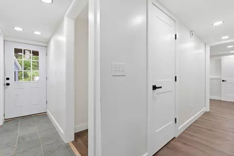Entry Way - 960 W River Rd, Augusta, ME 04330 photo 3 of 3