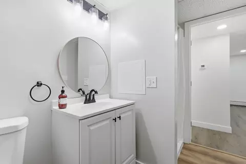 Bath - 960 W River Rd, Augusta, ME 04330 photo 5 of 5