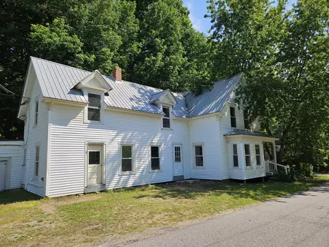 12 Davis Ct, Wilton, ME 04294