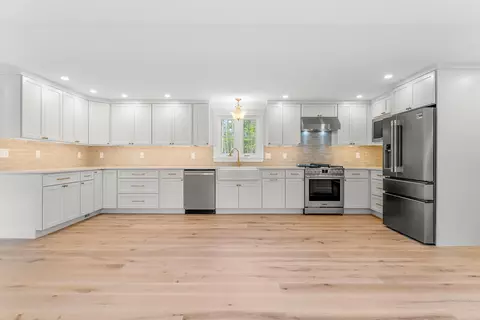 Kitchen - 256 Berwick Rd, Ogunquit, ME 03907 photo 1 of 4