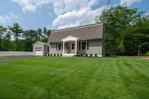 Exterior - 256 Berwick Rd, Ogunquit, ME 03907 photo 4 of 5