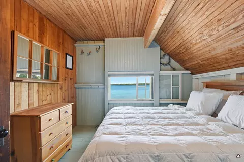 Bedroom - 33 Rough Ln, Belgrade, ME 04917 photo 4 of 4