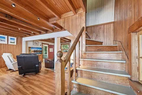 Entry Way - 33 Rough Ln, Belgrade, ME 04917 photo 4 of 7