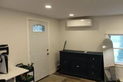 Entry Way - 4 Berrys Mill Rd, West Bath, ME 04530 photo 2 of 2