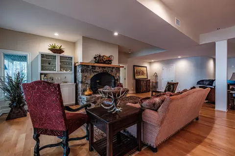 Living - 311 Murphys Corner Rd, Woolwich, ME 04579 photo 7 of 9