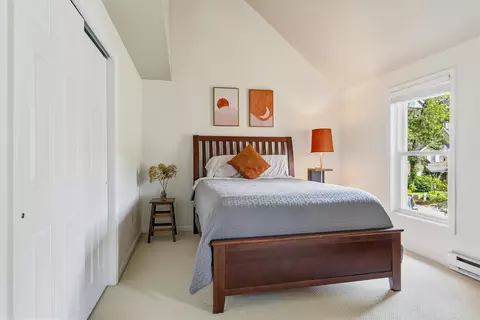 Bedroom - 46 Pine Hill Dr #46, Bath, ME 04530 photo 1 of 5