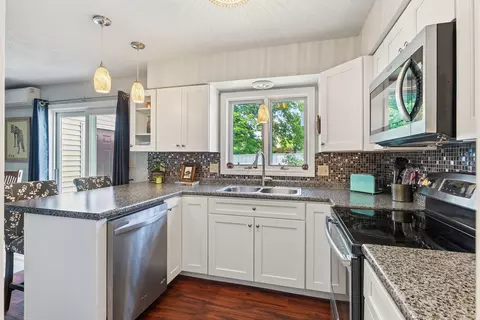 Kitchen - 46 Pine Hill Dr #46, Bath, ME 04530 photo 2 of 3