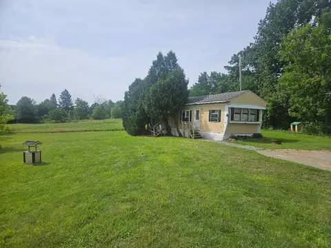 120 Flood Rd, Plymouth, ME 04969