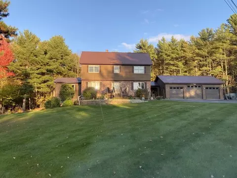 10 Penny Ln, Lincoln, ME 04457