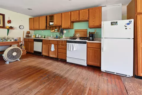 Kitchen - 86 Grange Hall Rd, Sullivan, ME 04664 photo 1 of 8