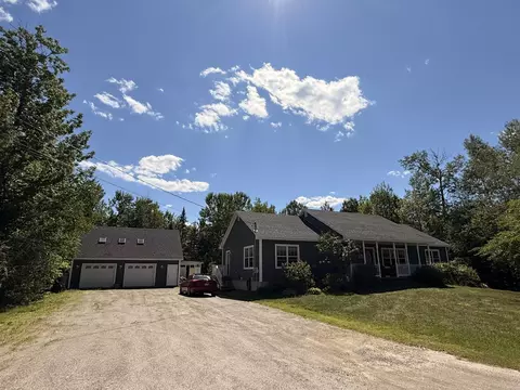 55 Albert Dr, Lincoln, ME 04457