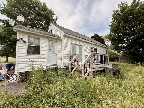 Exterior - 42 Capri St, Brewer, ME 04412 photo 7 of 9