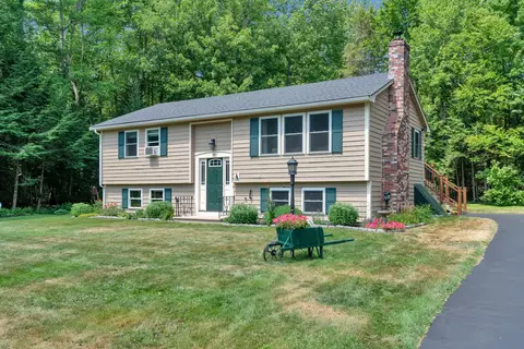 19 Crystal Ln, Cumberland, ME 04021