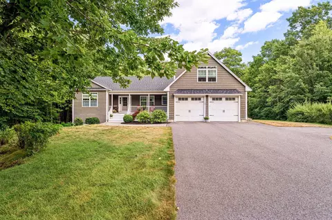 100 Higgins Dr, Wells, ME 04090