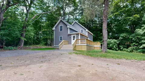 16 Snow St, Gardiner, ME 04345