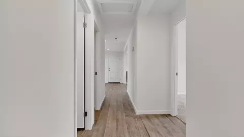 Entry Way - 1 Baxter Blvd, Biddeford, ME 04005 photo 3 of 4
