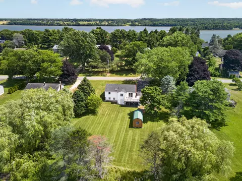 33 Sunset St, Thomaston, ME 04861