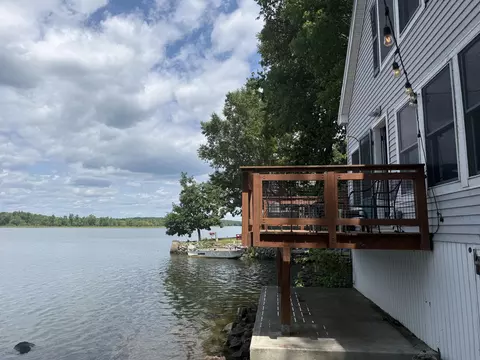 15 Spring Cove Ln, Gardiner, ME 04345