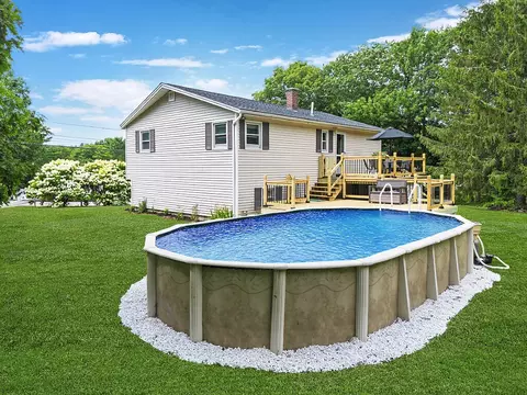 Exterior - 52 Forest Ave, Augusta, ME 04330 photo 4 of 13
